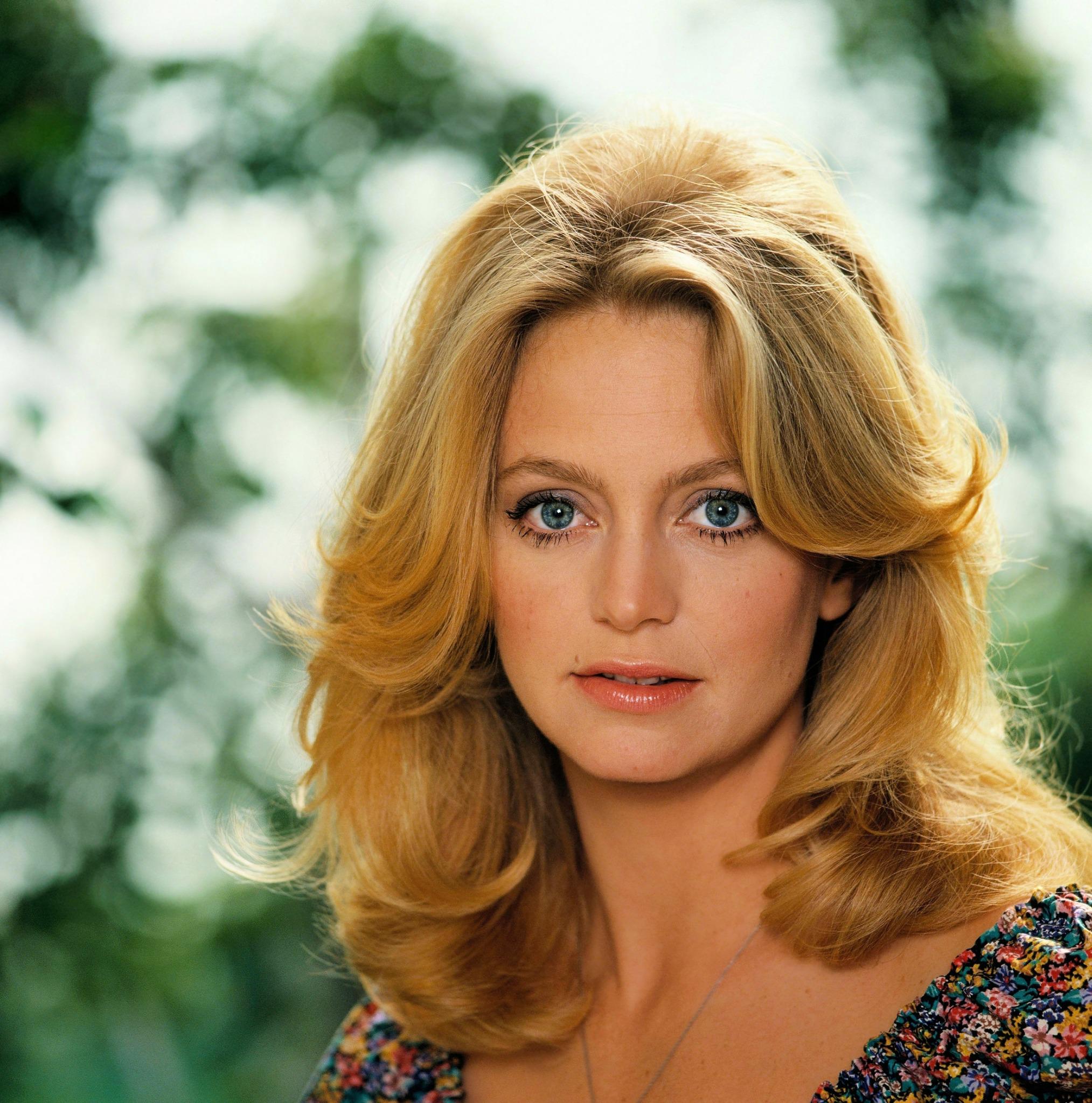Happy Birthday to Goldie Hawn, who turns 69 today! 