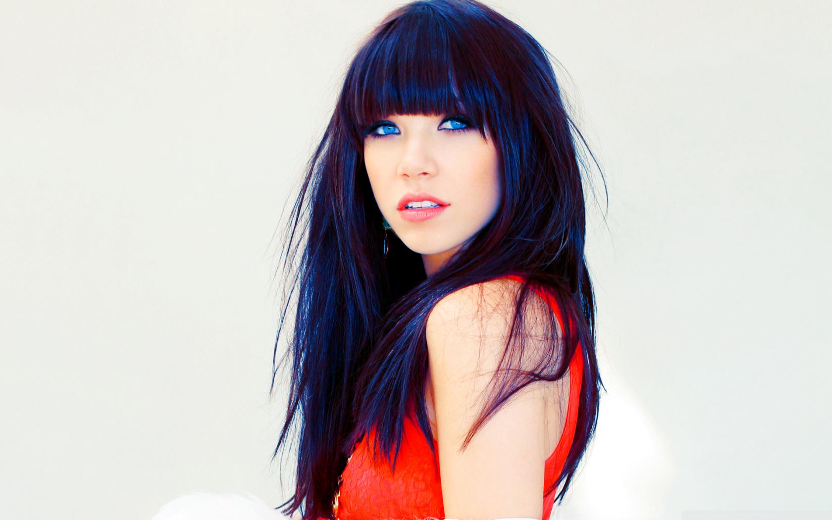 Happy Birthday to Carly Rae Jepsen, who turns 29 today! 