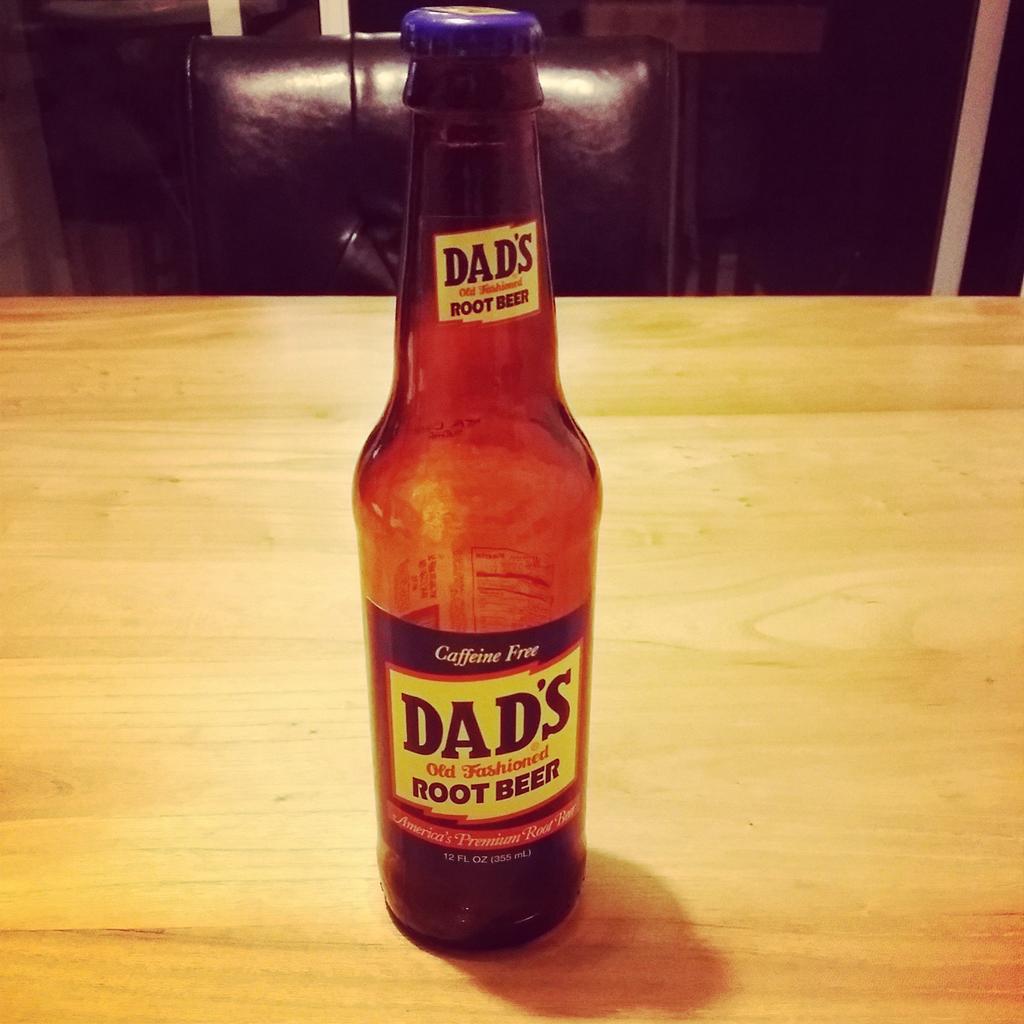 sledgehammer70's tweet image. Traveling to us from Indiana is a fairly well known brand, Dad's Old Fashioned Root Beer. #DadsRootBeer