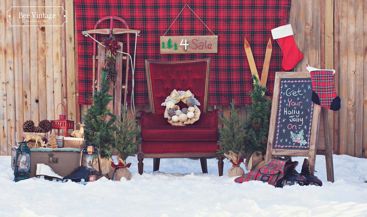 BeeVintageYYC's tweet photo. Calgary, it's time to rent beautiful vintage holiday props for your holiday mini-sessions &amp; store window displays! http://t.co/ptfx0gWxF7