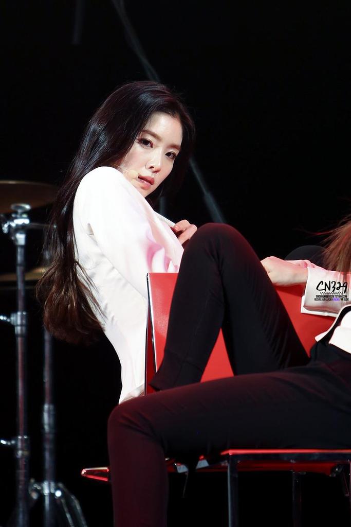 RV_Ccc's tweet photo. 훠우 이거 개쩜.. http://t.co/LJfg4LoqvC