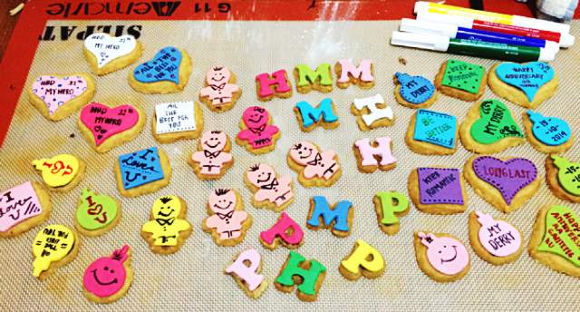 marcellaph8's tweet photo. #cookie #cookies #customcookies #papakam #papakamcake #papakampastry http://t.co/jWtoQvvOEB