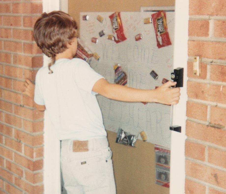 cndrumclub's tweet photo. #knowyourmembers
@matt_weyer
Major: Percussion King
Primary inst.: Doesn't matter. He once had a rattail. http://t.co/1K6VBQdT0M