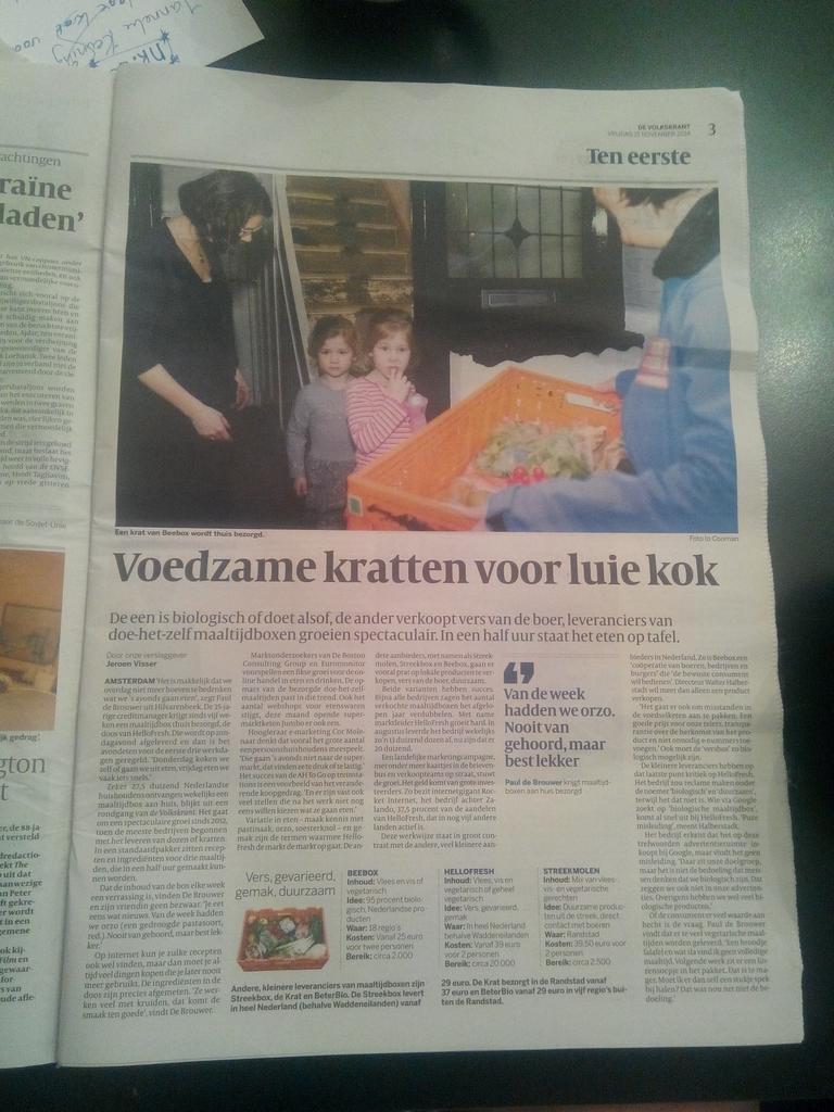 KristelSeinen's tweet photo. #beebox in de #volkskrant vandaag! #Vers, #gevarieerd, #gemak #duurzaam #biologisch #thuisbezorgd #maaltijden http://t.co/ByF4QHyoWC