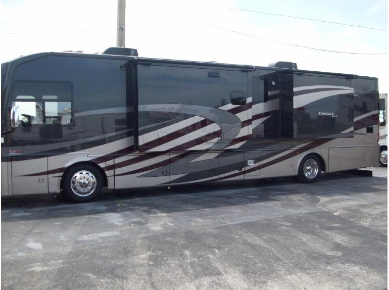 UsedRvsMTRhomes's tweet photo. Used 2014 #Thor Tuscany 40ex Class A #Motorhome in Fort Pierce http://t.co/LdwnnCLXO6 http://t.co/LjkUMrm8ol