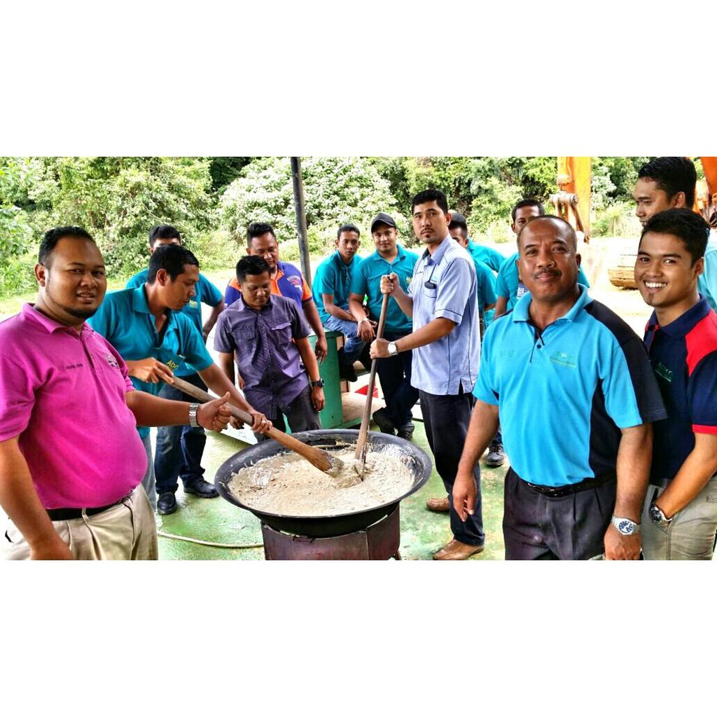ABMUTARA's tweet photo. Majlis Asyura ABM WILAYAH UTARA #abmutara #cidb #akademibinaanmalaysia #abm http://t.co/gqaId7Wrua