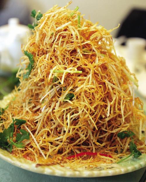 ট ইট র つぶやき中国語 自分で作れるなんて真棒 Makilovesyou1 日本では なかなか酸菜が手に入らないので よく辛子高菜のお漬物で代用して作っています 冬はやっぱりこの酸菜白肉と冷たーいビール ですよね