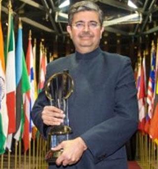 rediffbusiness's tweet image. Uday Kotak promised achche din to investors and here's why rediff.ly/3th4f
#INGVysya #KotakMahindra #investors