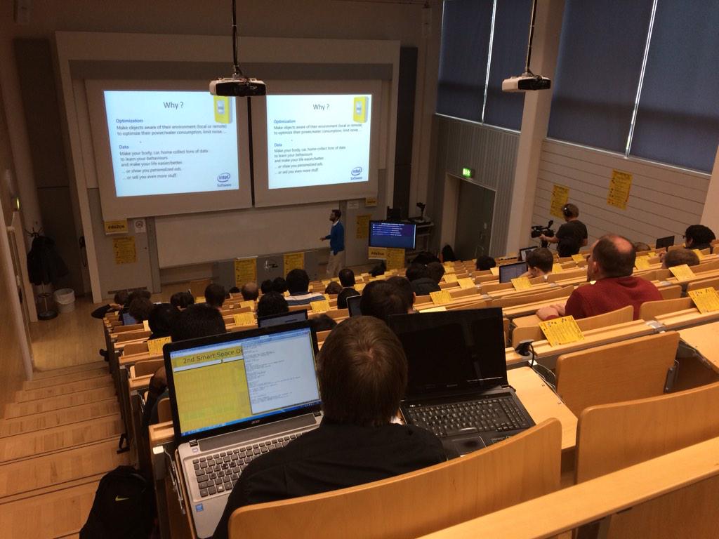 DS2OS's tweet image. The workshop is running. People are still coming in. #DS2OS #IoT #Intel #smartspace