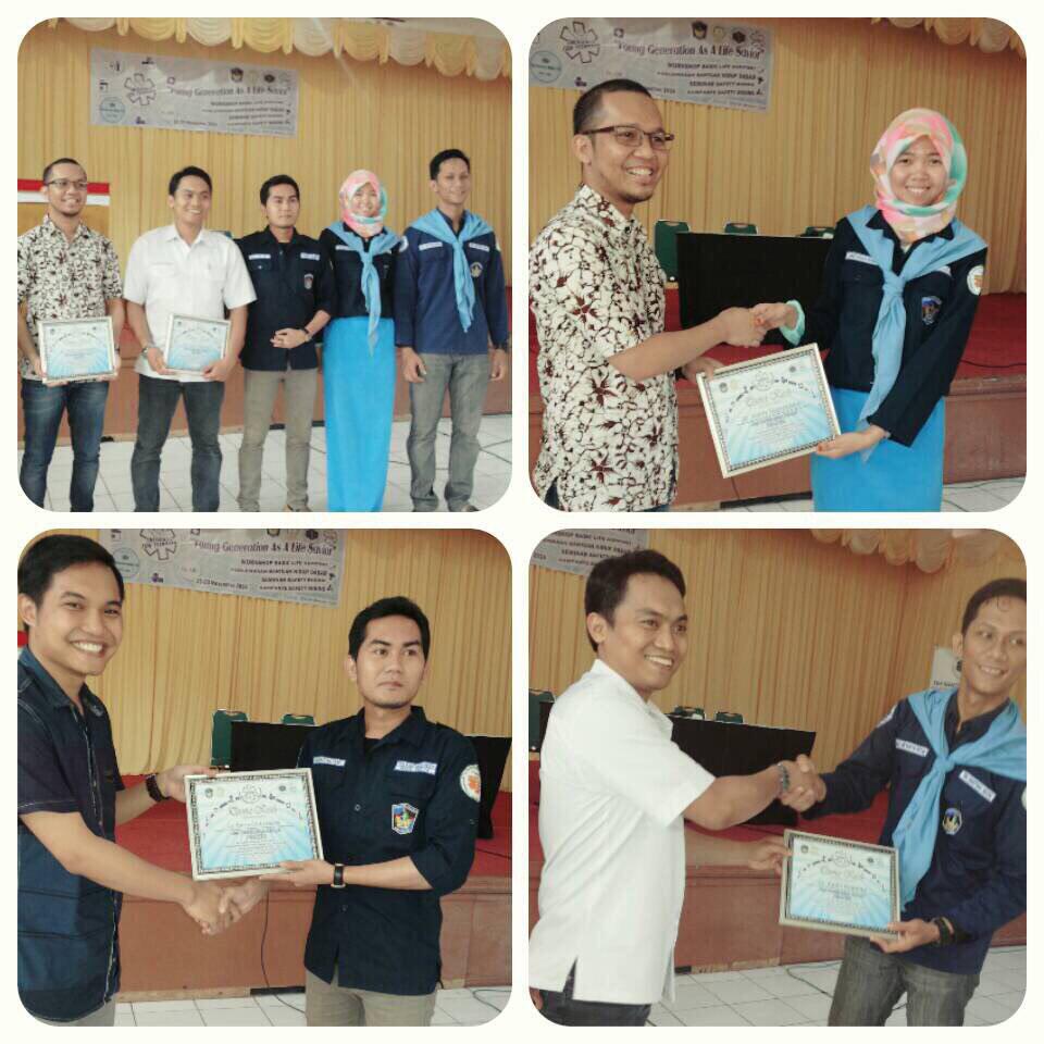 tbm110's tweet photo. 211114 - Penyerahan Plakat kepada Pemateri Workshop Bantuan Hidup Dasar @ Gedung Mulo http://t.co/M9WuLx6mLP
