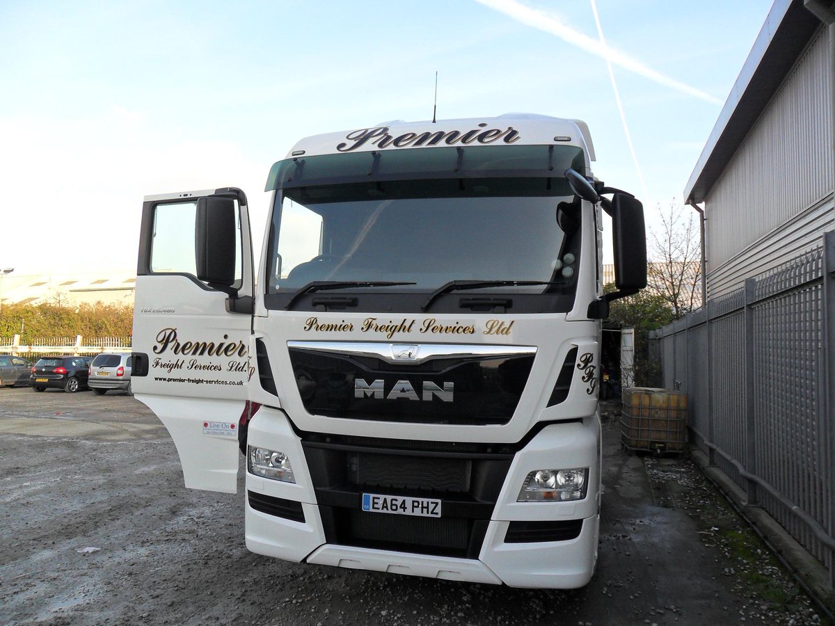 PremierFreight's tweet image. Buying @mantruckbusuk again, first since 2011 – 480’s should serve us well!
