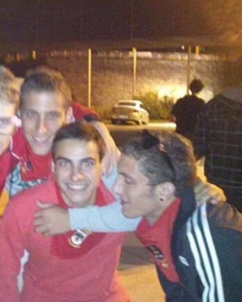 jonatanpege's tweet photo. Oy toka felicitar a mis dos gemelos favoritos @ludepitillas @joselupiti muchas felicidades kolegas http://t.co/6SmudJH0DX