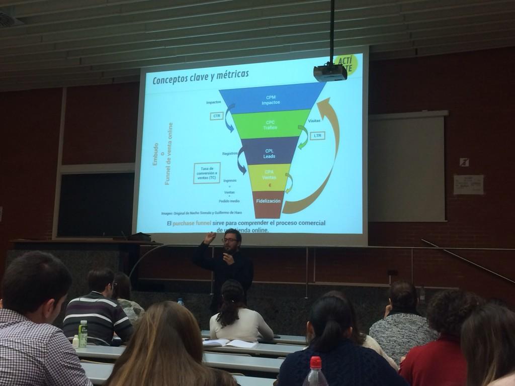 Rebeca_Snz's tweet image. Última sesión de #ActívateValencia, ahora con #e-commerce #funnels y #embudosdeconversión