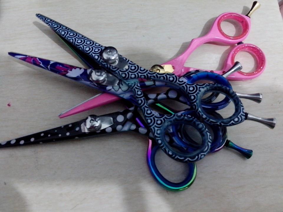 FamilyScissors tweet picture