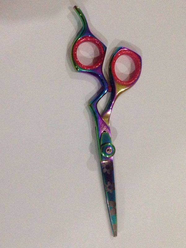 FamilyScissors tweet picture