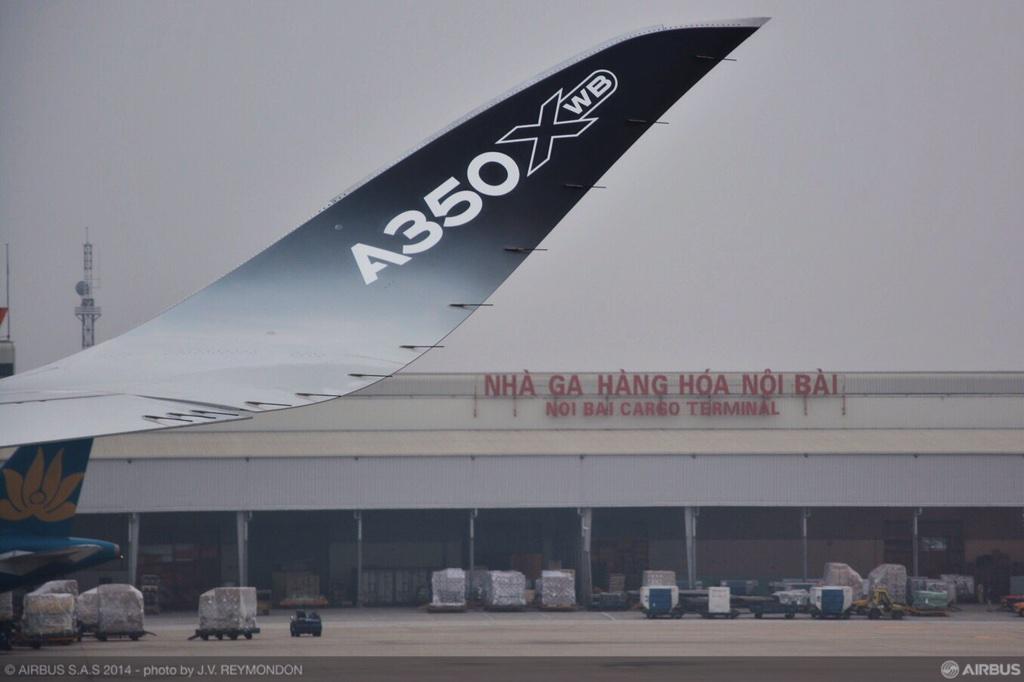 Airbus's tweet photo. Xin chào! Welcome to #Hanoi, #Vietnam! Our #A350 has just landed at Nội Bài International Airport | #A350XWBTour http://t.co/pvUPjyaCcI