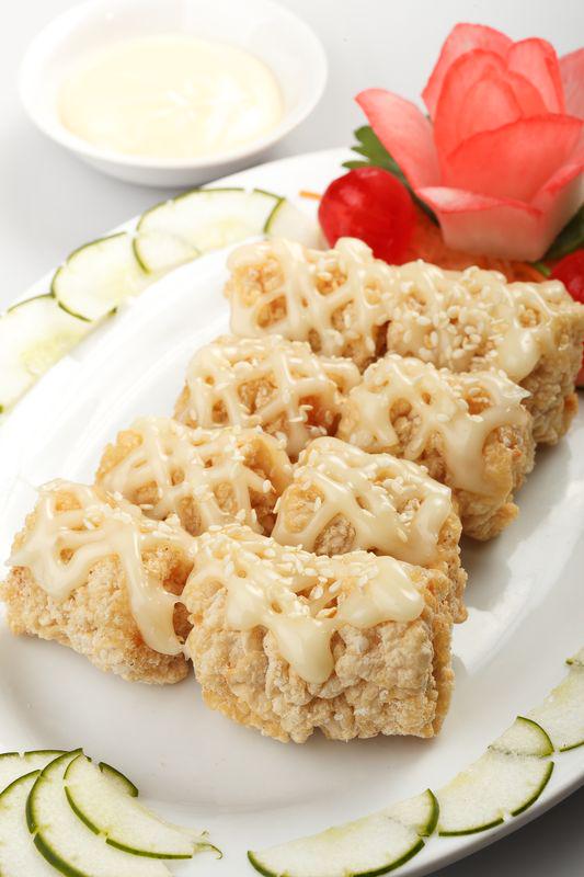 Udang Goreng Mayonaise cocok u/tman ngemil kmu
rsa udang yg manis  di padu dgn sauce mayonaise yg enak rasa'a mantap