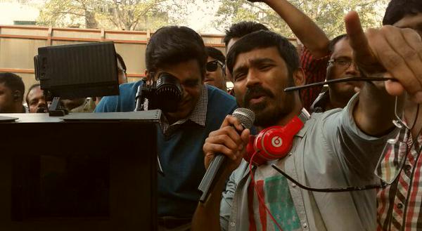 ctcupdates's tweet photo. @dhanushkraja at #TanuWedsManu2 Spot @ActorMadhavan @DhanushFansArmy @dhanushfans @Dhanushfanzclub http://t.co/qhNklyH8Vb
