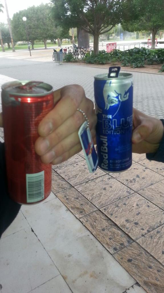LifeBarrio tweet picture