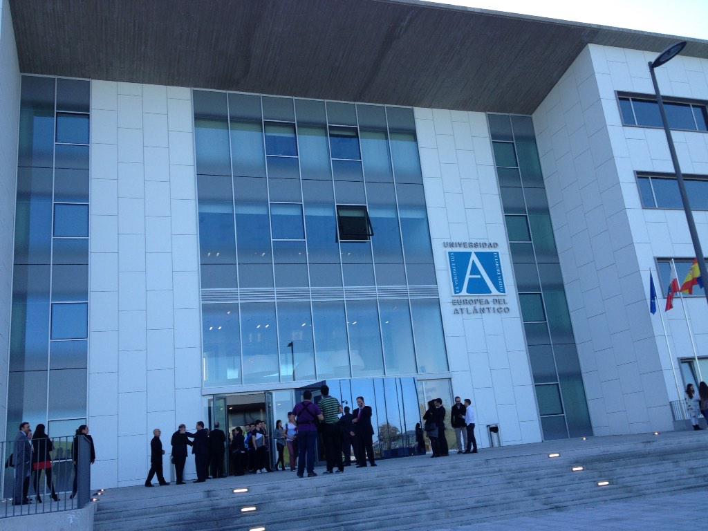 arcanosintercom's tweet photo. Hoy es un gran día para @uneatlantico. Nuestra más sincera enhorabuena por este gran proyecto. http://t.co/BF8b5N8YL3