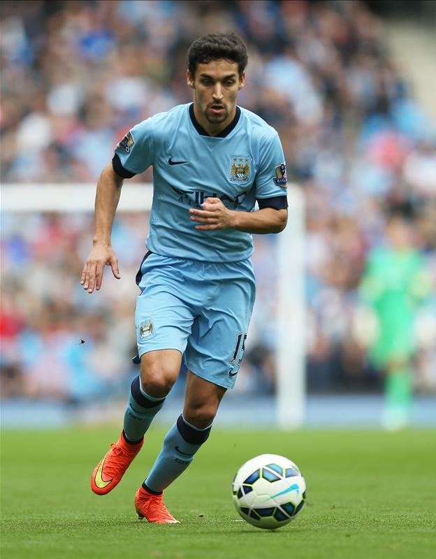 Happy 29th birthday to Jesus Navas. No Man City player has more league assists (3) than the Spaniard this season. 