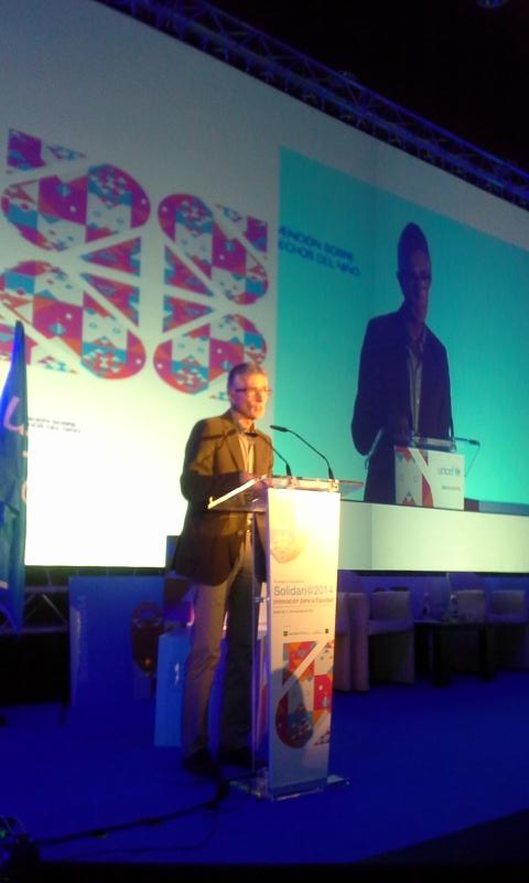 aprensasevilla's tweet photo. El presidente de la APS presenta las líneas de trabajo del Consejo Andaluz de Medios para la Infancia #Solidaria14 http://t.co/gL74zpULXG