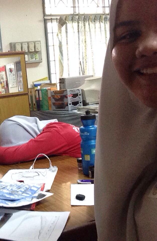 izzliyana_salim's tweet photo. #sleephere #sleepthr #sleepevrywhr #sleepistheway2go #SleepOut2014 http://t.co/HCAia5MTzV