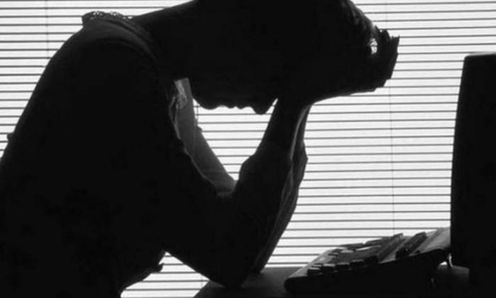 JornalOGlobo's tweet photo. Mulheres em cargos de chefia são mais depressivas que homens, diz estudo. http://t.co/uAeHXQ5zgm http://t.co/jJ4ywPFDGI