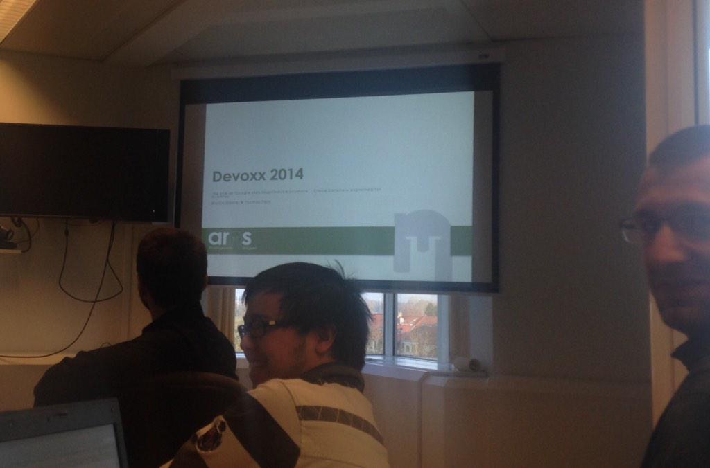 arhs_be's tweet photo. #devoxx #FridayTalk debrief today! Very interesting and powerful #KnowledgeSharing http://t.co/D92uw6VJaJ