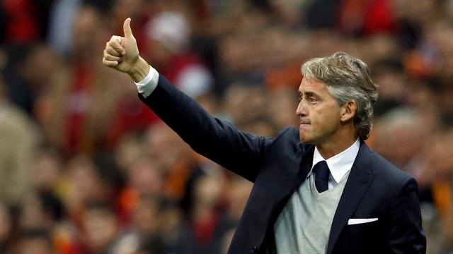 GalatasaraySK's tweet photo. In bocca al lupo a @robymancio per la partita col Milan di questo fine settimana e per la nuova carriera nell' @Inter http://t.co/7xkWJ25DtW