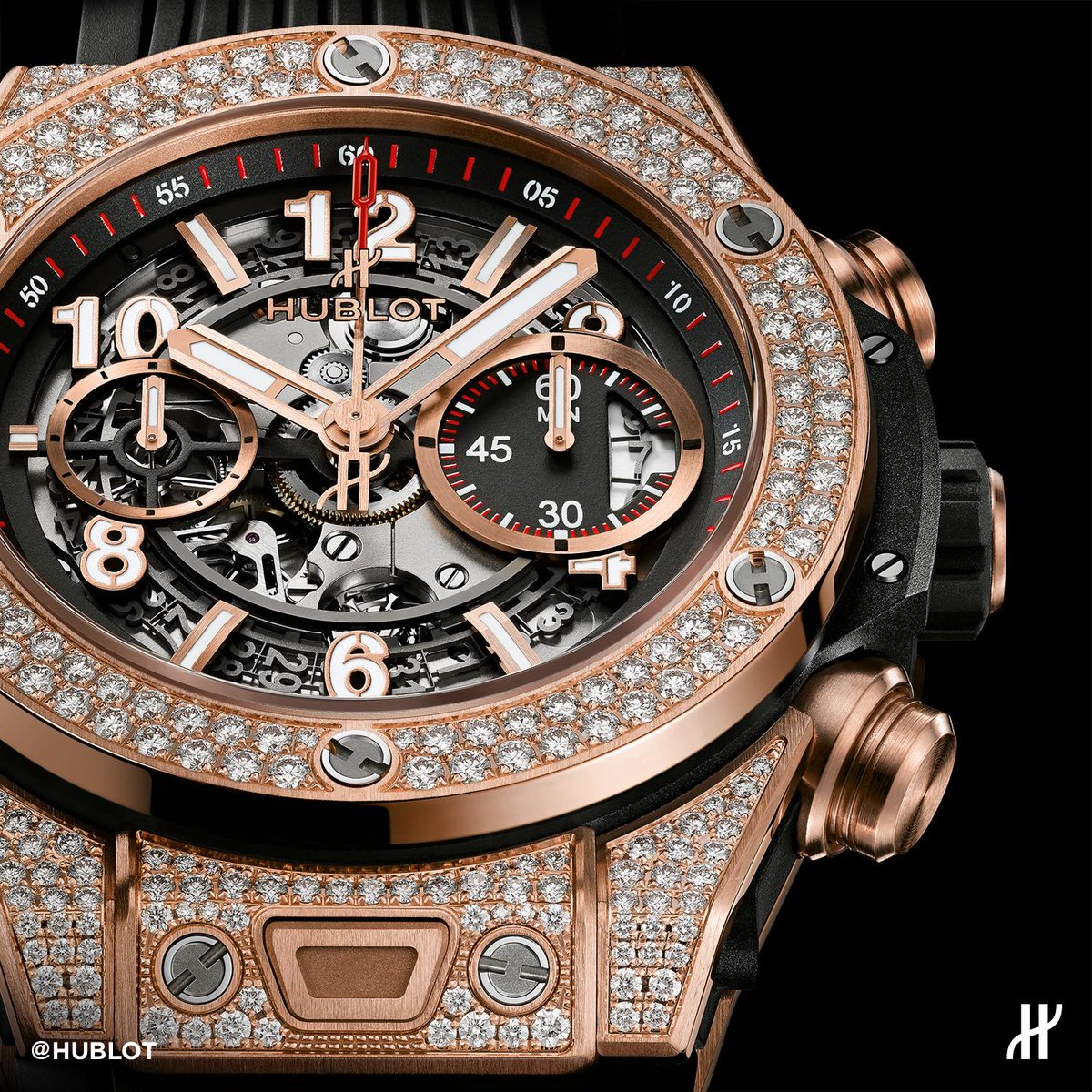 Hublot's tweet image. The art of stone setting #Hublot Big Bang Unico King Gold Pavé. #WatchOfTheDay