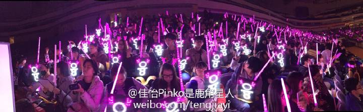 [PIC][21-11-2014]SNSD khởi hành đi Trung Quốc để tham gia "China for GG 1st Fan Party in NanJing" vào trưa nay B29yEh-CAAAjp5S