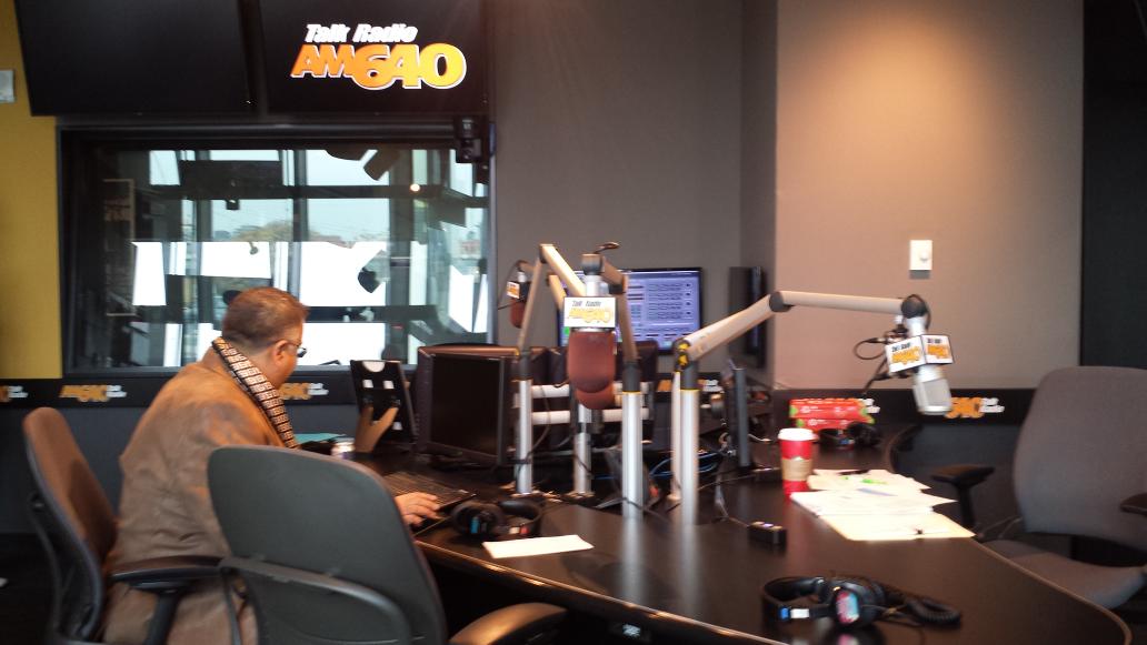 paulnair's tweet photo. #fds2014 Tony on air spreading the word about FDS and Fortress Real Capital! http://t.co/MRNe1fvktH