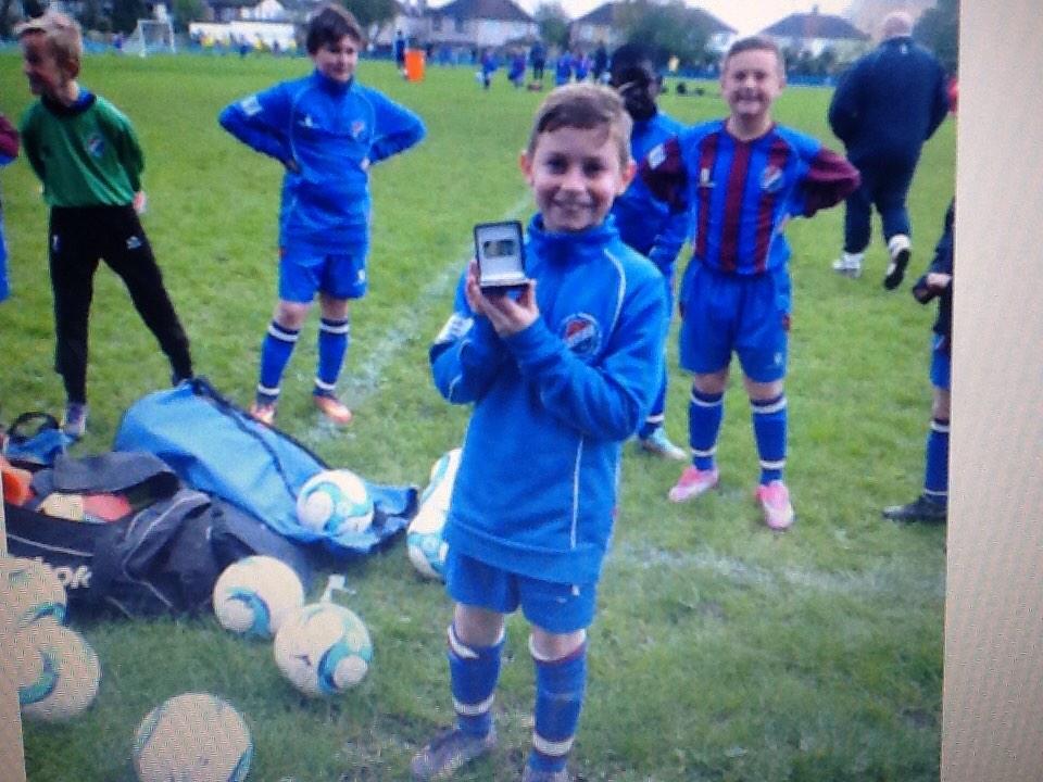 DUFC_Clarets's tweet photo. Congratulations Alex! 100 Appearances for dagenham Utd. Well done! http://t.co/dtffDRvSRO