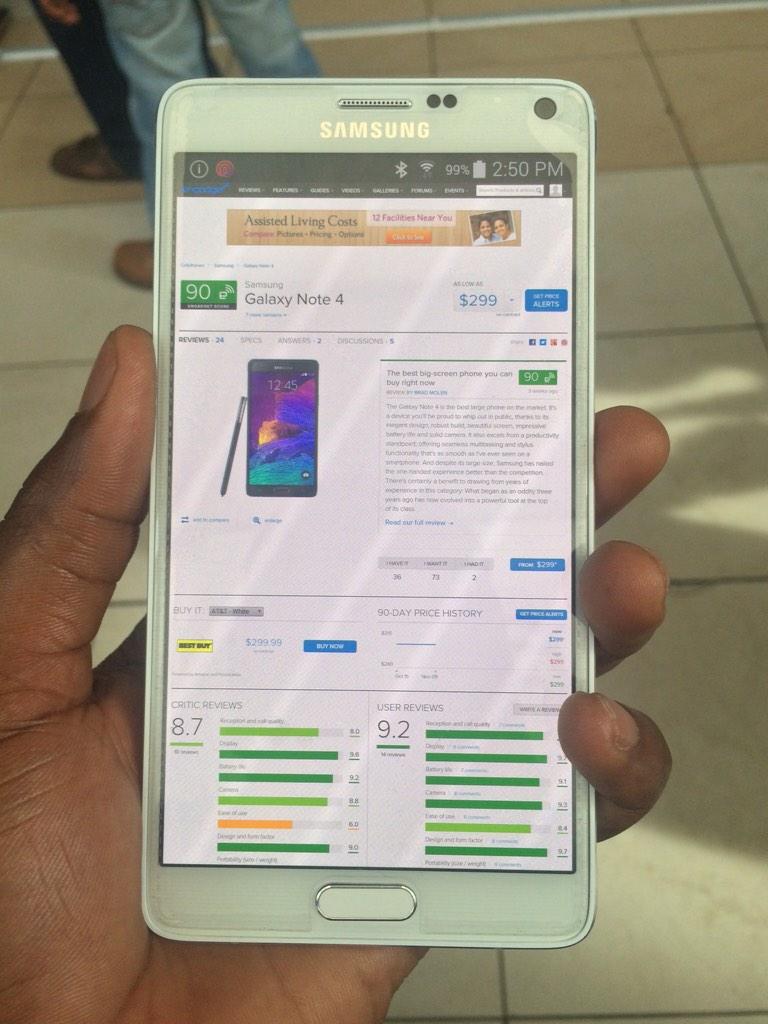 MacJordaN's tweet photo. Big is the new normal! If you are a huge fan of #phablets, then GALAXY Note 4 is for you. #Note4Expo #GALAXYNote4 http://t.co/mGWAWKBw4I