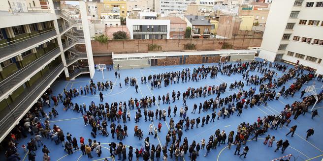 ModernetdeMerda's tweet image. Hola @marianorajoy, una cosa. Te dejo aquí esta foto, que ampliada en un plasma se verá de cojones. Un abrazo.