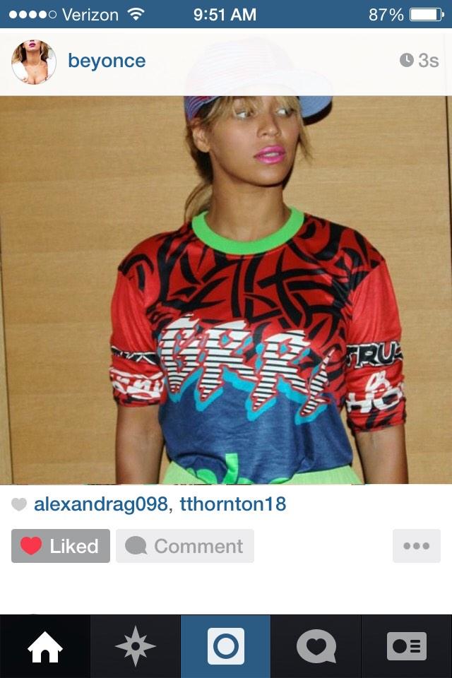 t_thornton18's tweet photo. ❤️ loving life #secondlike #closeenough http://t.co/SsZBDtMo4q