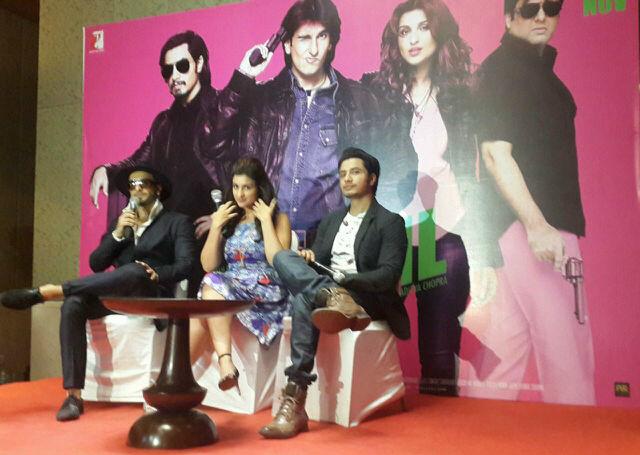 SlashProductns's tweet photo. @ClubParineetiC @AliZafarfanclub @RanveerSingh_FC .. #Pressconference of @KillDilFilm #KillDil in #Jaipur http://t.co/OxqP3Jskz4