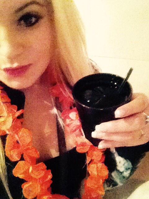 babiiejen's tweet photo. TOWNNN #oceana #kellys #drunk #beauty #steemin http://t.co/b1CfvzCorR