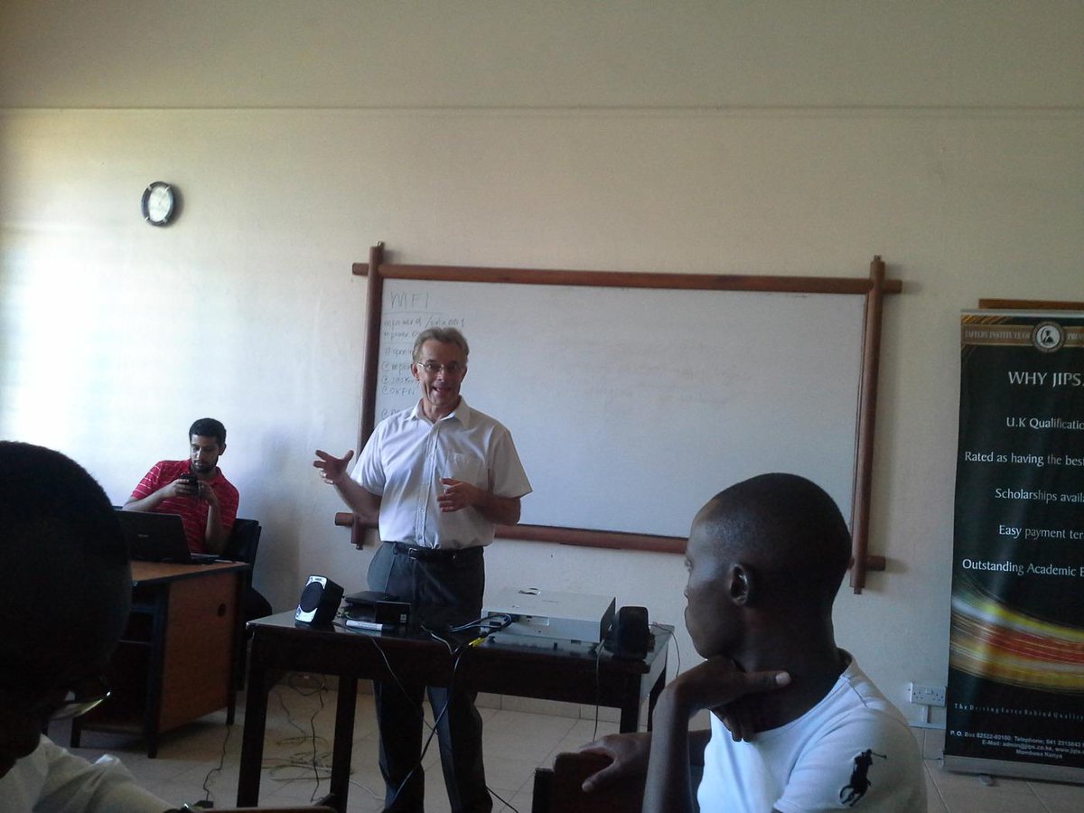 mpowermombasa's tweet photo. RT @NyakundiJoshua: @Jipskenya Director addressing tbe attendees #openindex @mpowermombasa http://t.co/akuQxXg3v6
