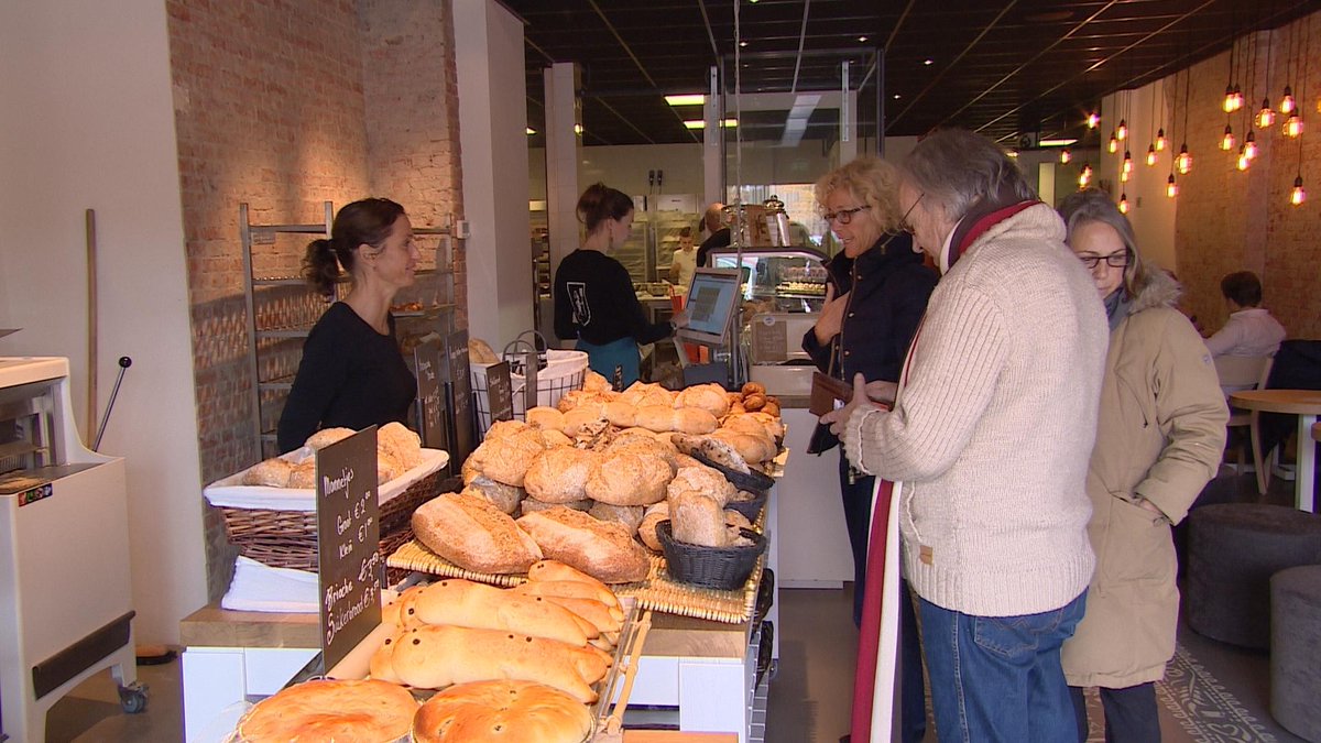 VIDEO: Goese bakker wil op zondag open blijven omroepzeeland.nl/nieuws/2014-11… #goes #zeeland