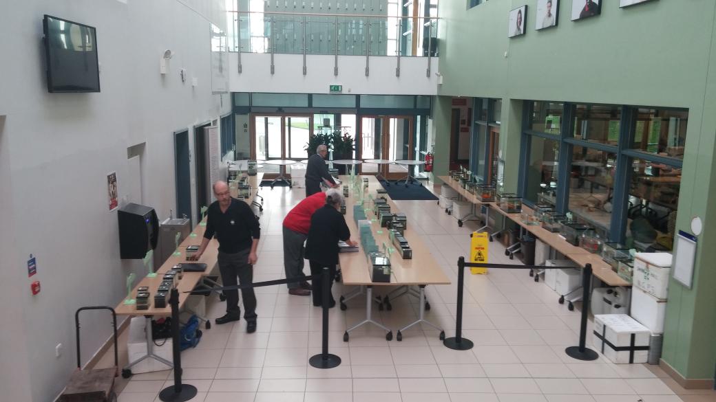 BfdAquarists's tweet photo. The judging is underway #aquarists #fishkeeping http://t.co/p5Uh6MVecE
