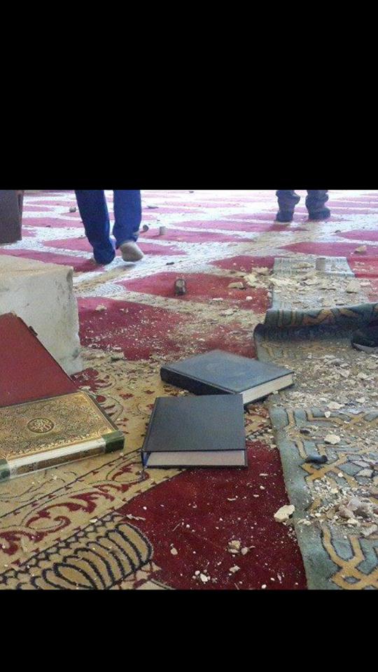 HananeRaouah's tweet photo. مصاحف بالمسجد الأقصى تدنس وتمزق ولا يحرك ساكن..
ذنبك يا فلسطين أنك جميلة كيوسف . . و أن باقي البلدان خونه كإخوته !! http://t.co/erd5JHH1Bk