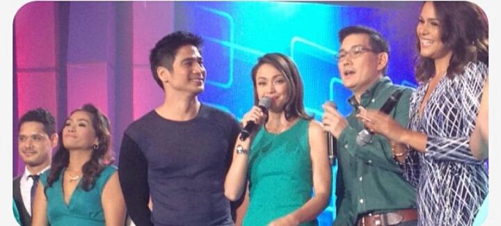 shy_cube's tweet photo. Hoy! Piolo Jose do your hosting job, who are you looking at when you're supposed to be working #PiZafeels #hopia http://t.co/DujYl2BsBV