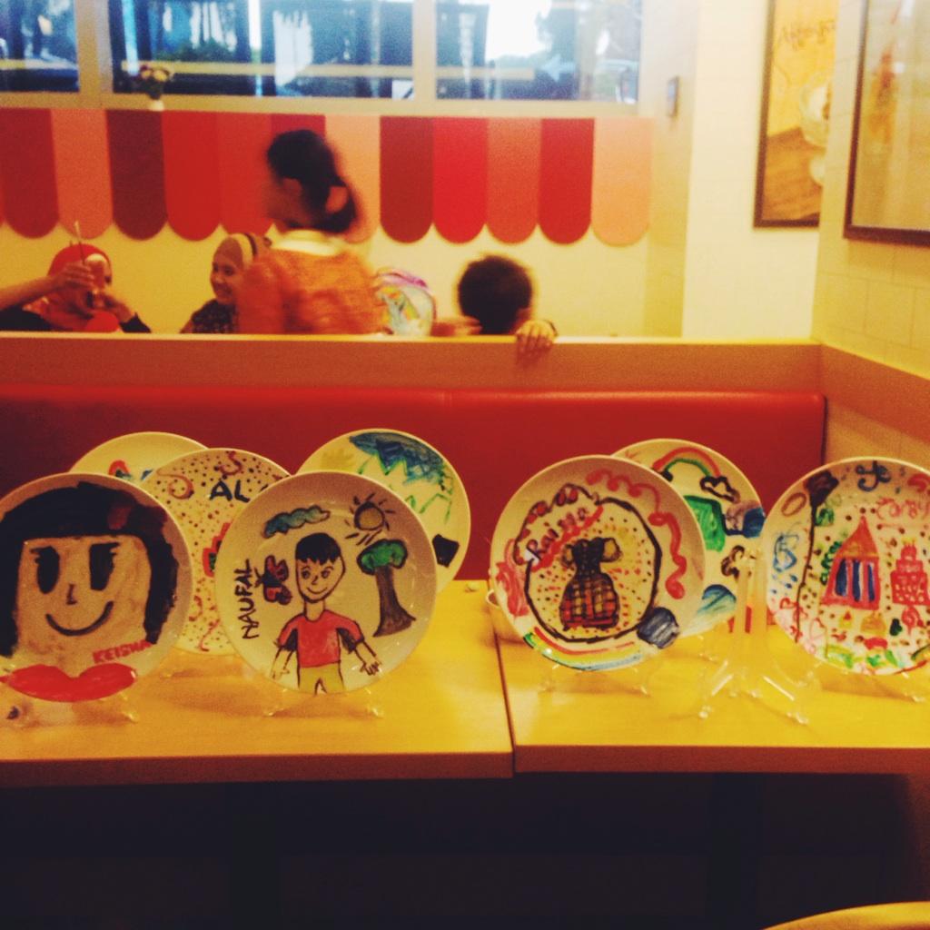 DoArtProjects's tweet photo. Yesterday's cuteness from kid's painting day :) http://t.co/XZ2uVcO62j