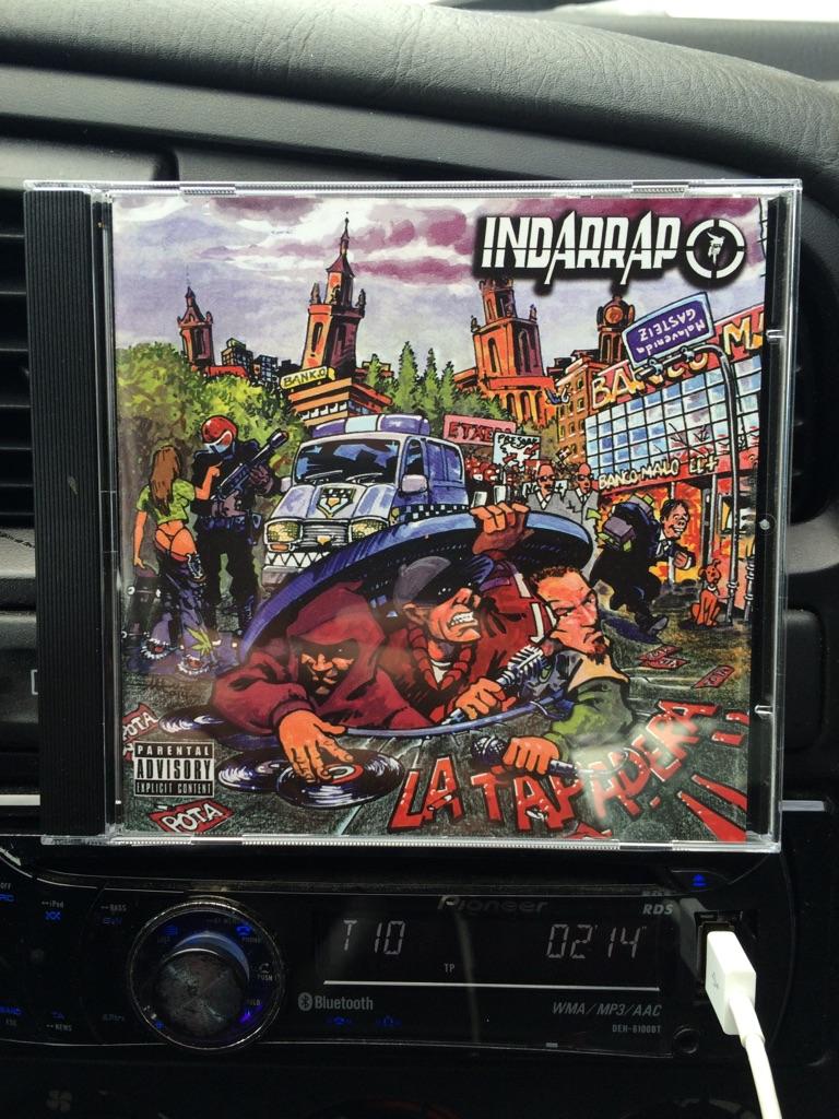 EuskalHHH's tweet photo. Escuchando el nuevo disco de Indarrap "La Tapadera" #indarrap #HipHopBizitza @fat_fish_01002 http://t.co/WBUQyATXLM