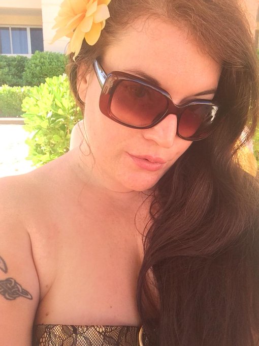 Good morning sunshine http://t.co/zkyae5b3Am<a href="/tag/friskyfriday"class="tags"><span>#friskyfriday</span></a>