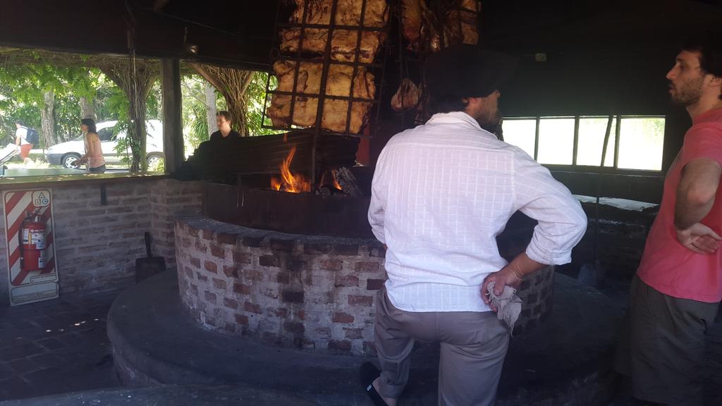 phpconferencear's tweet image. Asadito en la #phpconfar #gauchoday