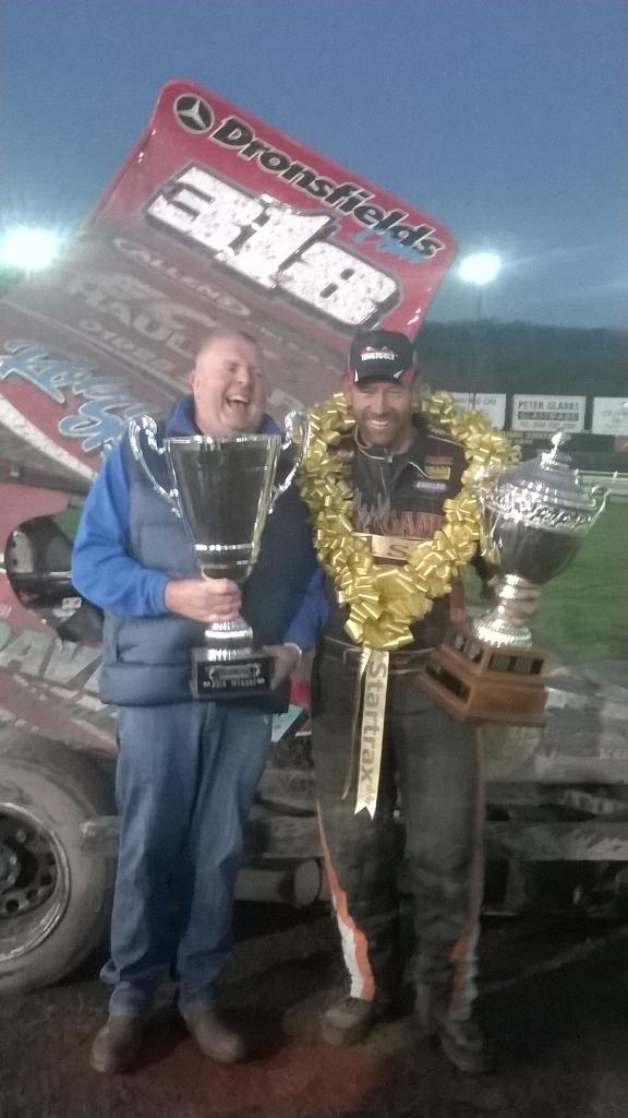 JackBrassey's tweet photo. Silver roof 2014! #RobSpeak http://t.co/k9o2saNkTH