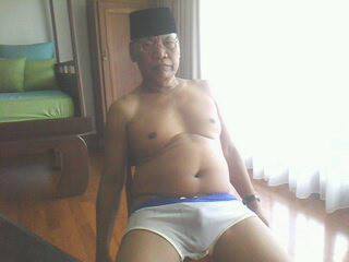 ArsimAjja's tweet photo. Pak haji http://t.co/jgxxVadQxB